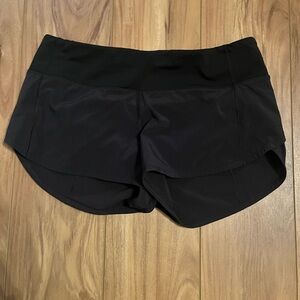 Lululemon on the fly shorts size 4 EUC Black Shorts